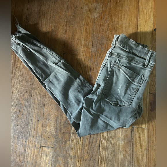 Express Distressed Jegging - Picture 4 of 5